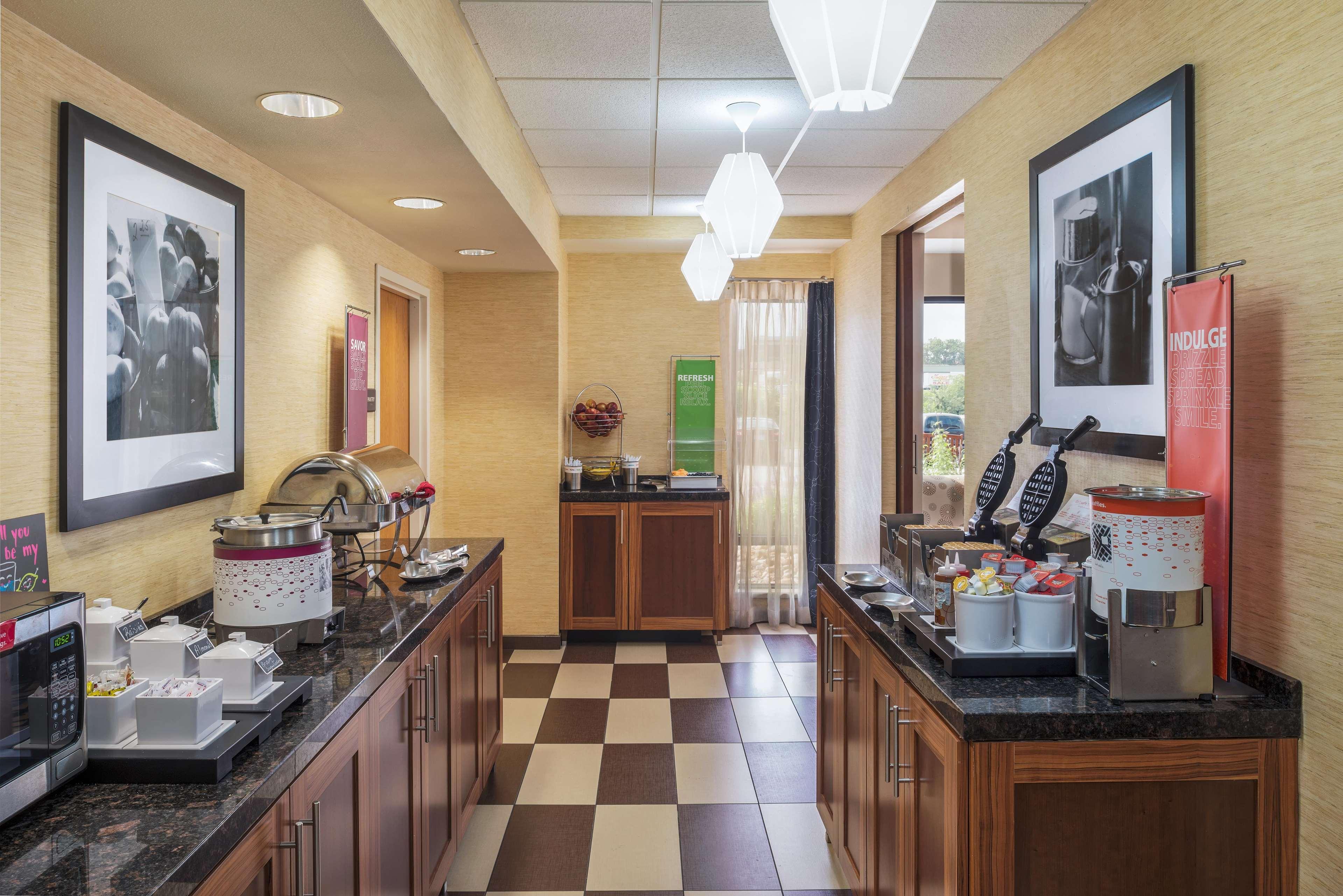 Hampton Inn Кълъмбия Екстериор снимка