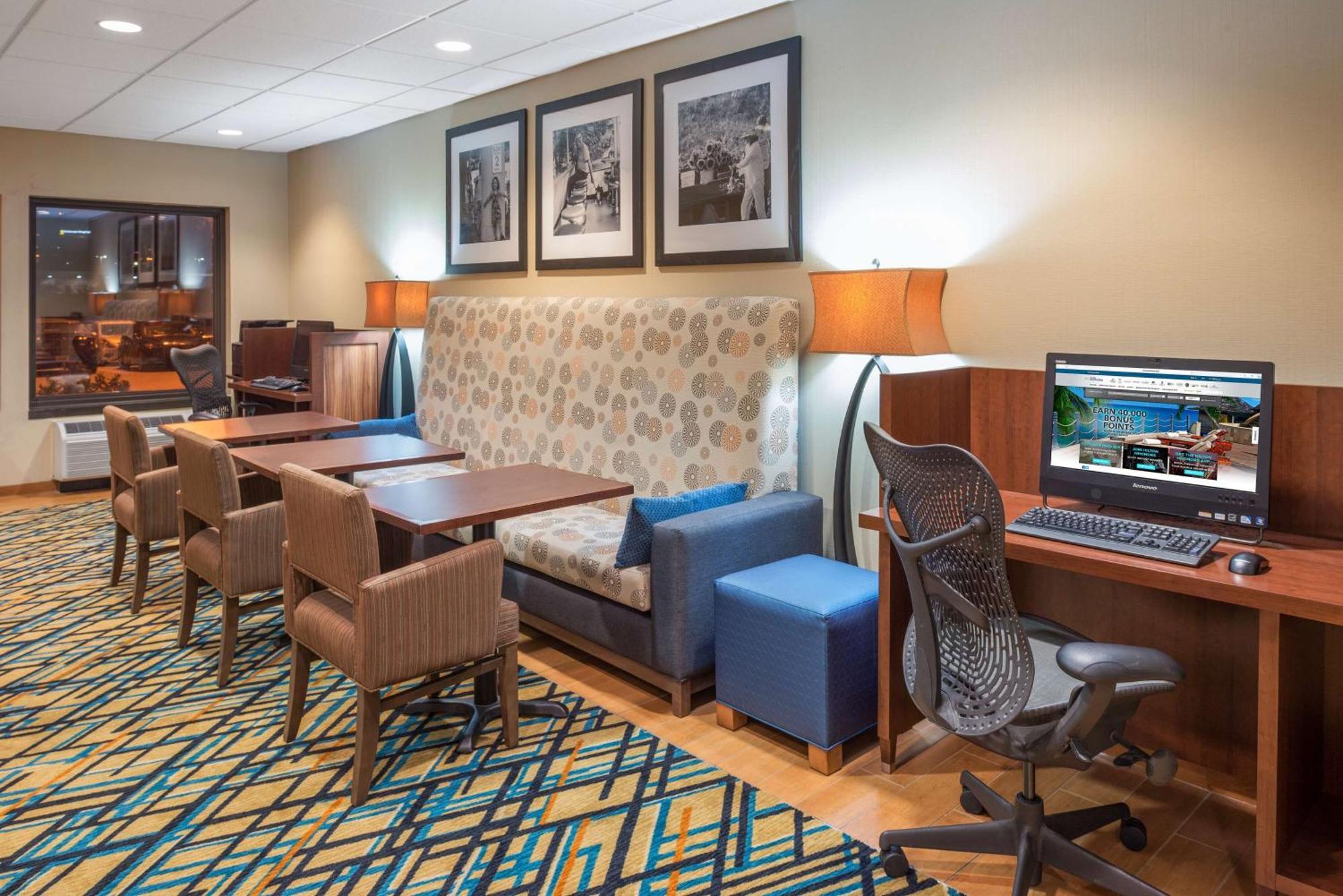 Hampton Inn Кълъмбия Екстериор снимка